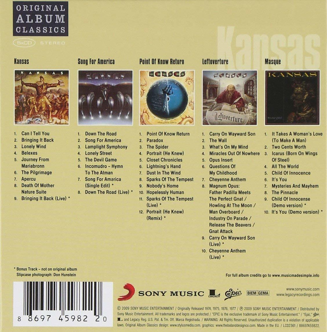 Die Rückseite einer CD-Hülle mit verschiedenen Songtiteln und einem Bandlogo.