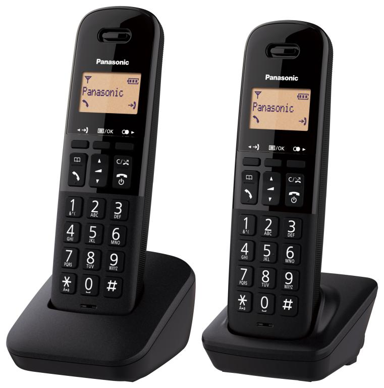 Dos teléfonos inalámbricos Panasonic negros con sus bases.