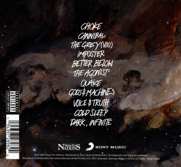 Pochette d'album avec titres de chansons sur fond sombre.