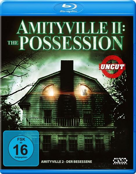 Amityville II: The Possession DVD-Cover. Haus mit beleuchteten Fenstern bei Nacht. Blauer Hintergrund.