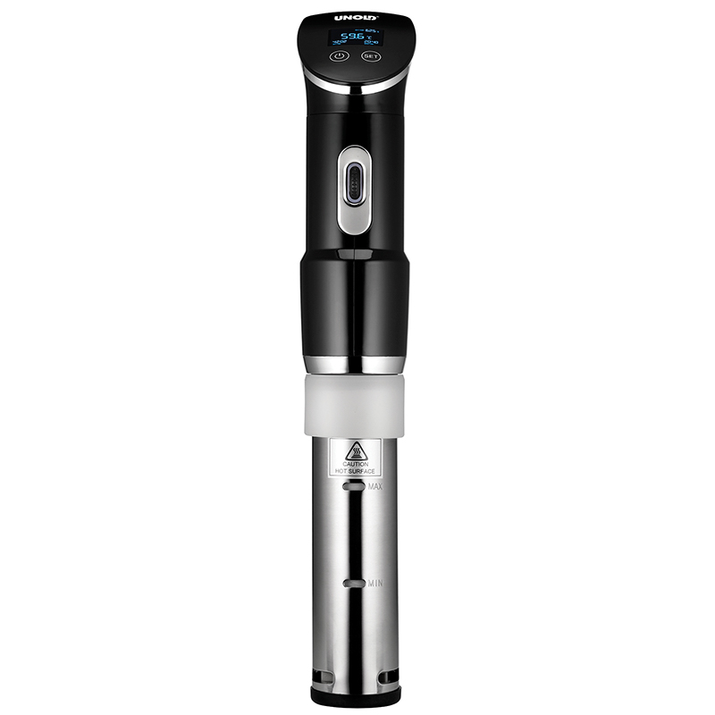 Schwarzer und silberner Immersion Circulator. Digitalanzeige oben. Edelstahlboden.