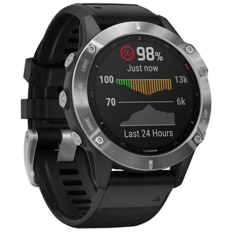Un smartwatch Garmin negro con bisel plateado, mostrando un gráfico de frecuencia cardíaca y otros datos.