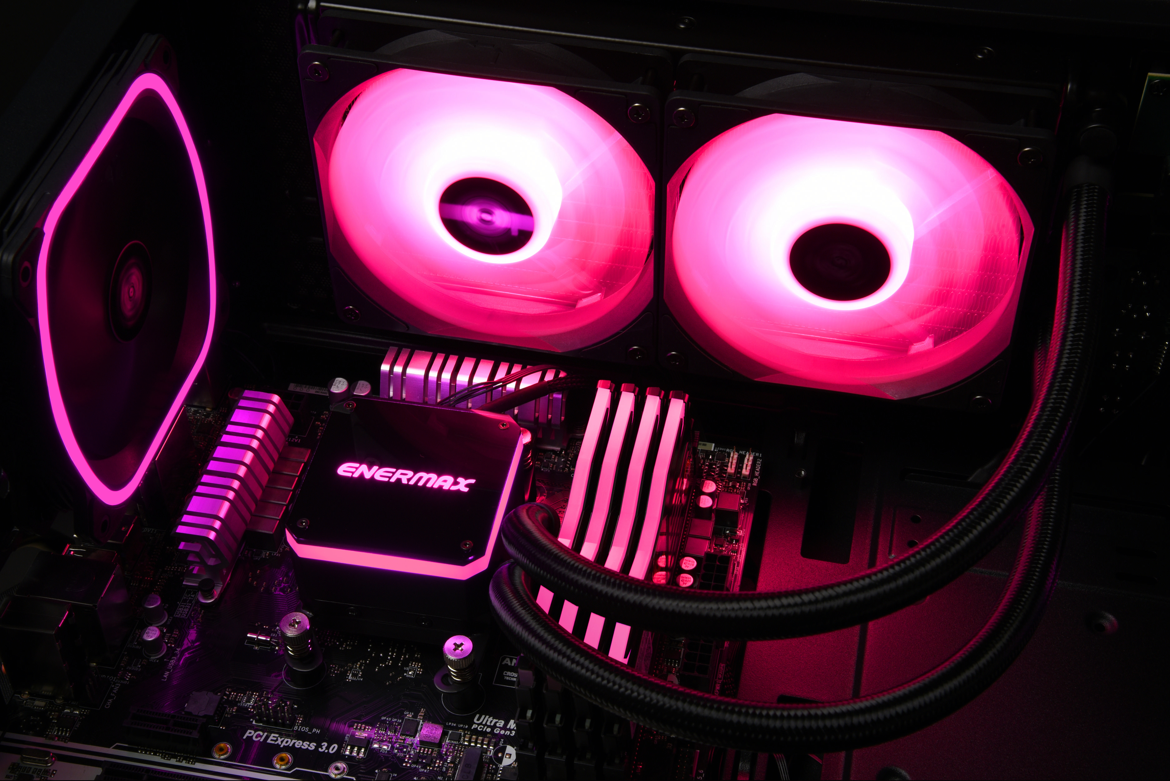 ENERMAX Liqmax III RGB 240 Schwarz RGB CPU Wasserkühlung, Schwarz