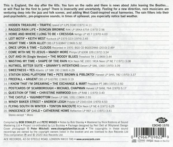 Une page d'un album de musique avec du texte sur les Beatles et une liste de chansons.