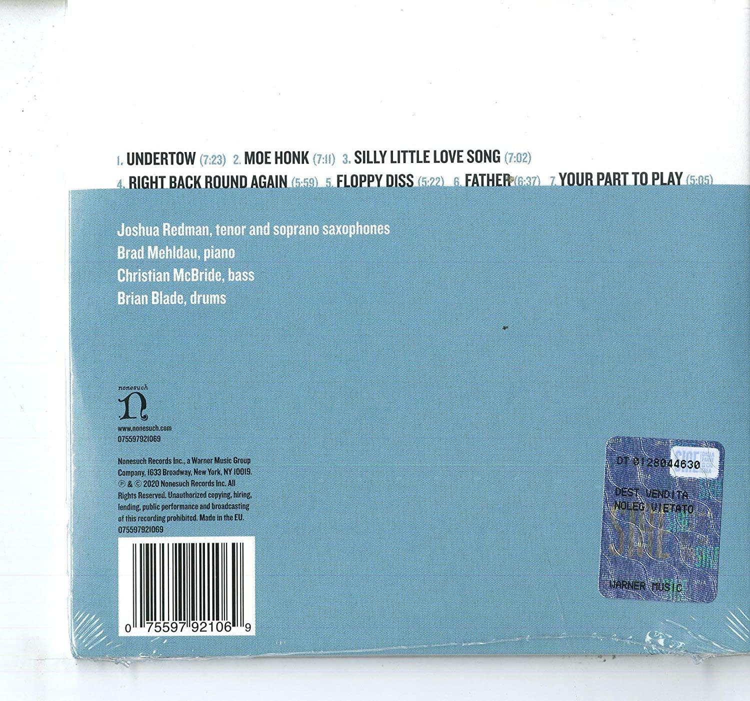 CD borító számlistával, albumcímmel és előadói információkkal. Kék-fehér háttér.