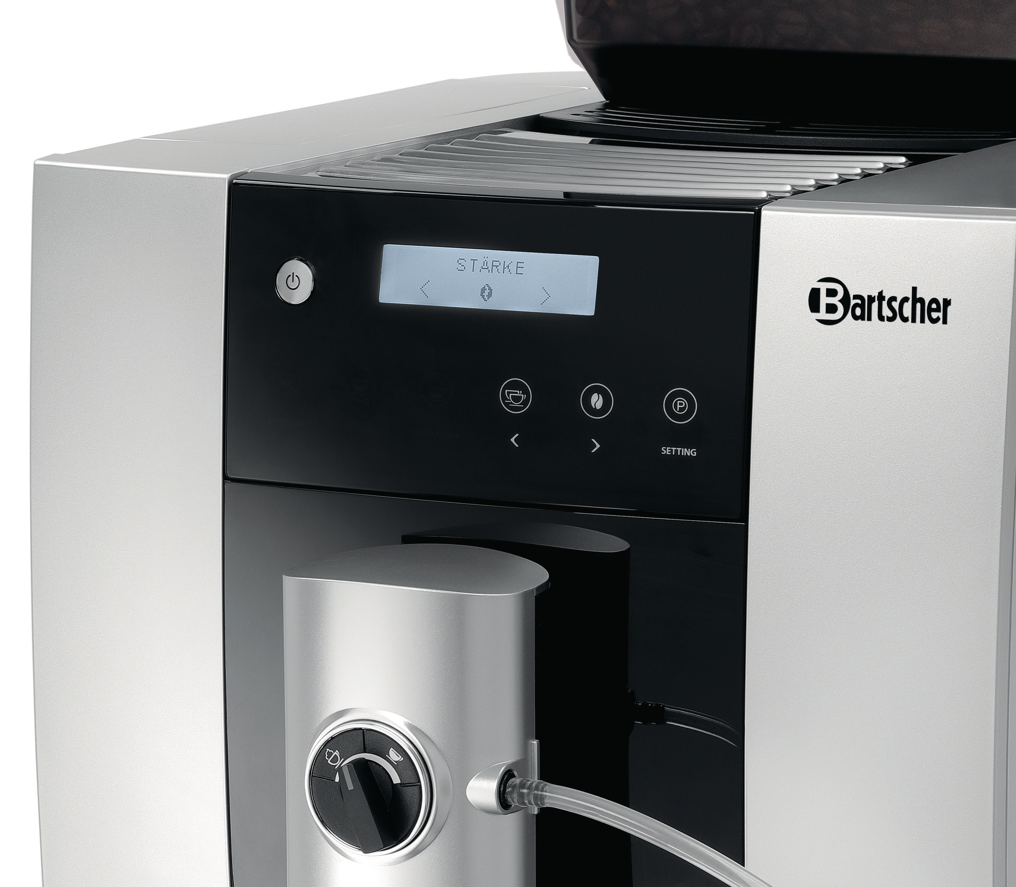 Eine silberne und schwarze Kaffeemaschine mit digitaler Anzeige. Die Maschine steht auf weißem Hintergrund.