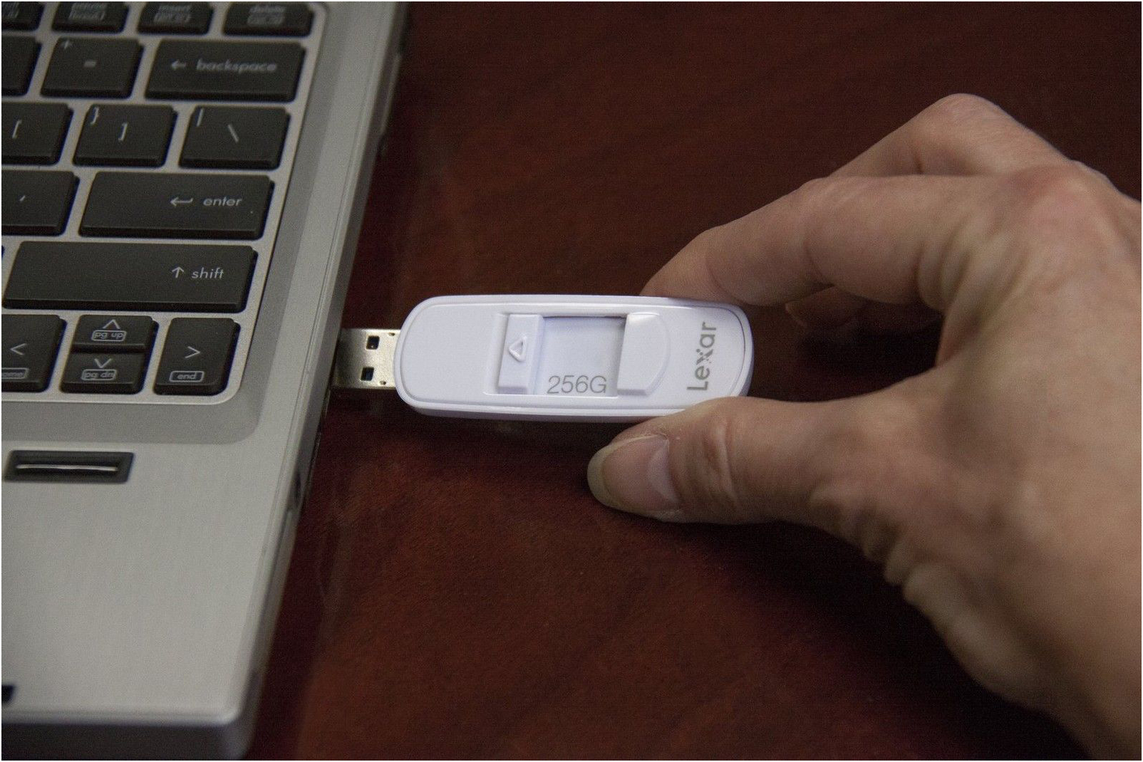 LEXAR S75 USB-Stick, 256 GB, 150 MB/s, Weiß