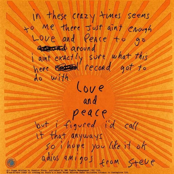 Texte sur fond orange, avec un motif de soleil. Contient des paroles manuscrites.