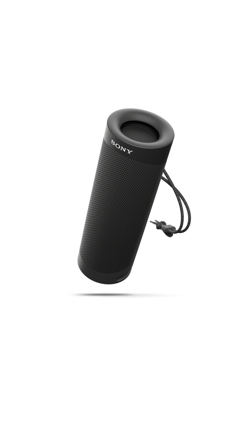 Altavoz Sony negro. Es cilíndrico con una correa negra. Fondo blanco. Logotipo de Sony en el lateral.