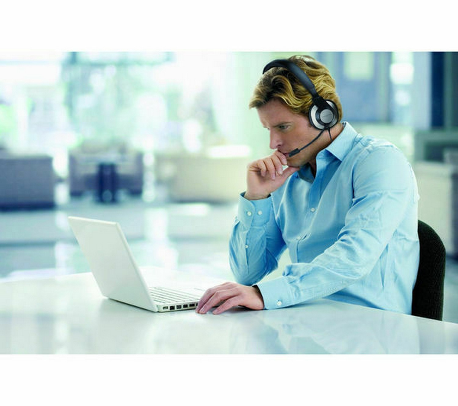 Auriculares con cable - Creative HS-720, Micrófono, Cancelación de ruido, USB, Para PC, Negro