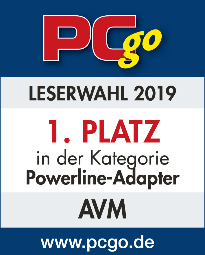 PC go Auszeichnung Abzeichen mit rotem Logo und Text. Es steht '1. Platz' für die Kategorie Powerline-Adapter.