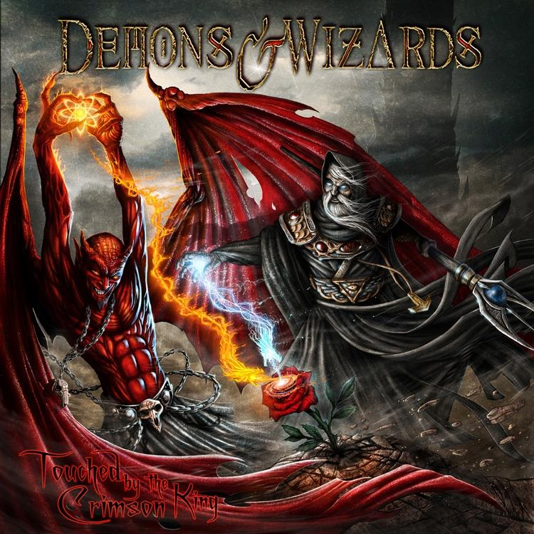 Albumcover von Demons & Wizards mit Teufel und Zauberer im Kampf. Rotes und goldenes Thema.