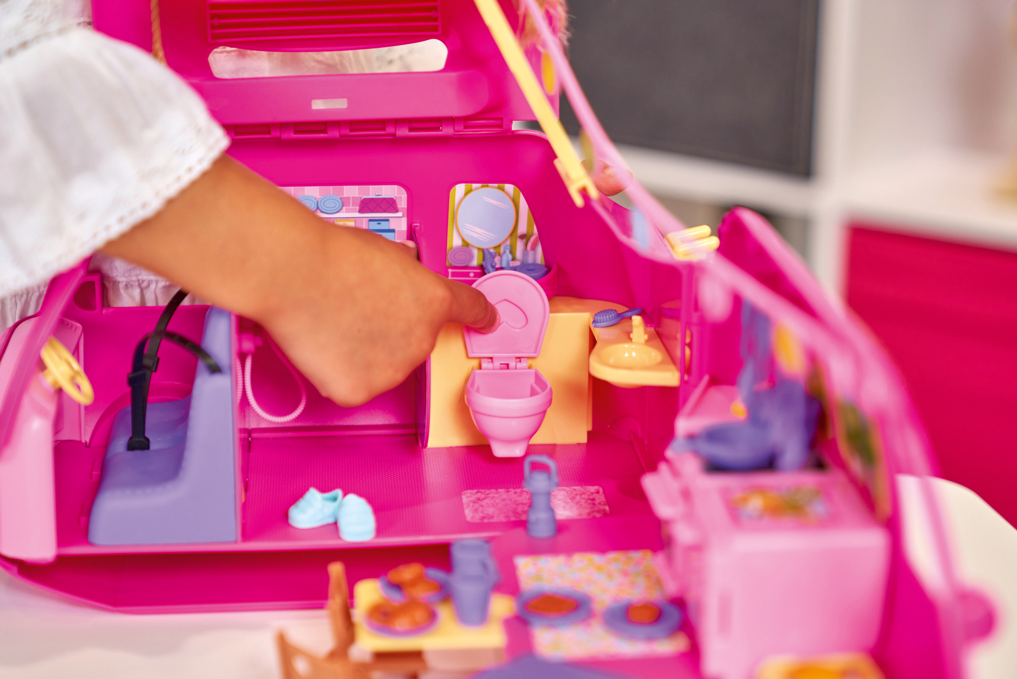 SIMBA TOYS EL Mehrfarbig Spielzeugset Ferienspaß Wohnmobil
