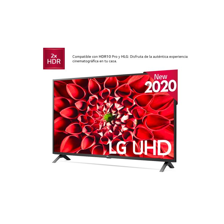 Una pantalla de TV negra grande con una pancarta roja y blanca en la parte superior.