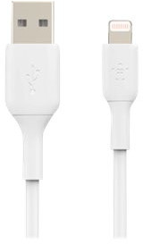 Câble USB vers Lightning blanc. L'extrémité USB est carrée, l'extrémité Lightning est rectangulaire. Les deux sont blancs.