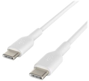 Câbles USB-C blancs. Ils sont de la marque Belkin. Deux câbles sont présentés.