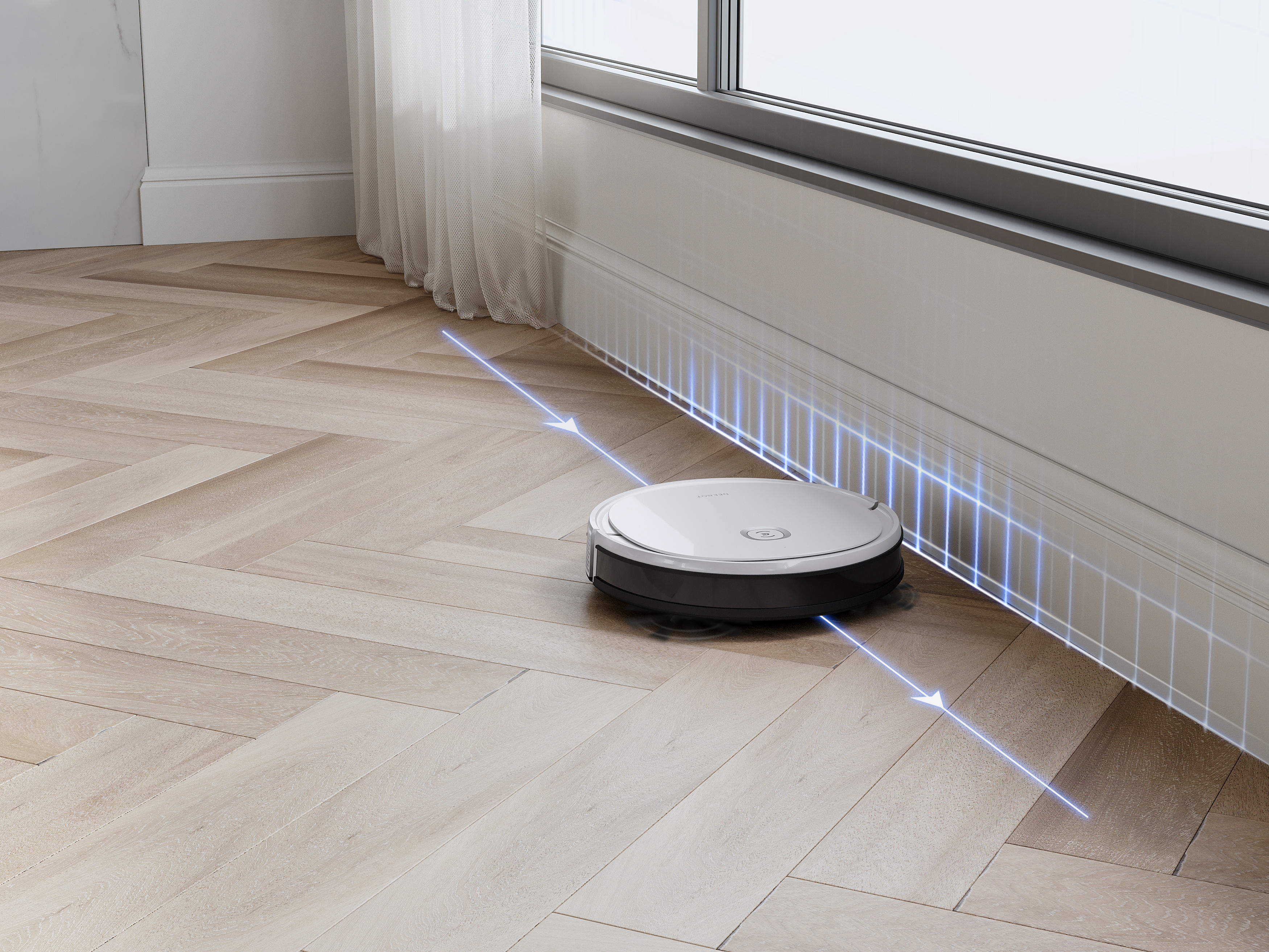 Ein Roboter-Staubsauger reinigt einen Holzboden, mit einer Grafik, die seinen Weg darstellt. Im Hintergrund sind Fenster und Vorhänge zu sehen.