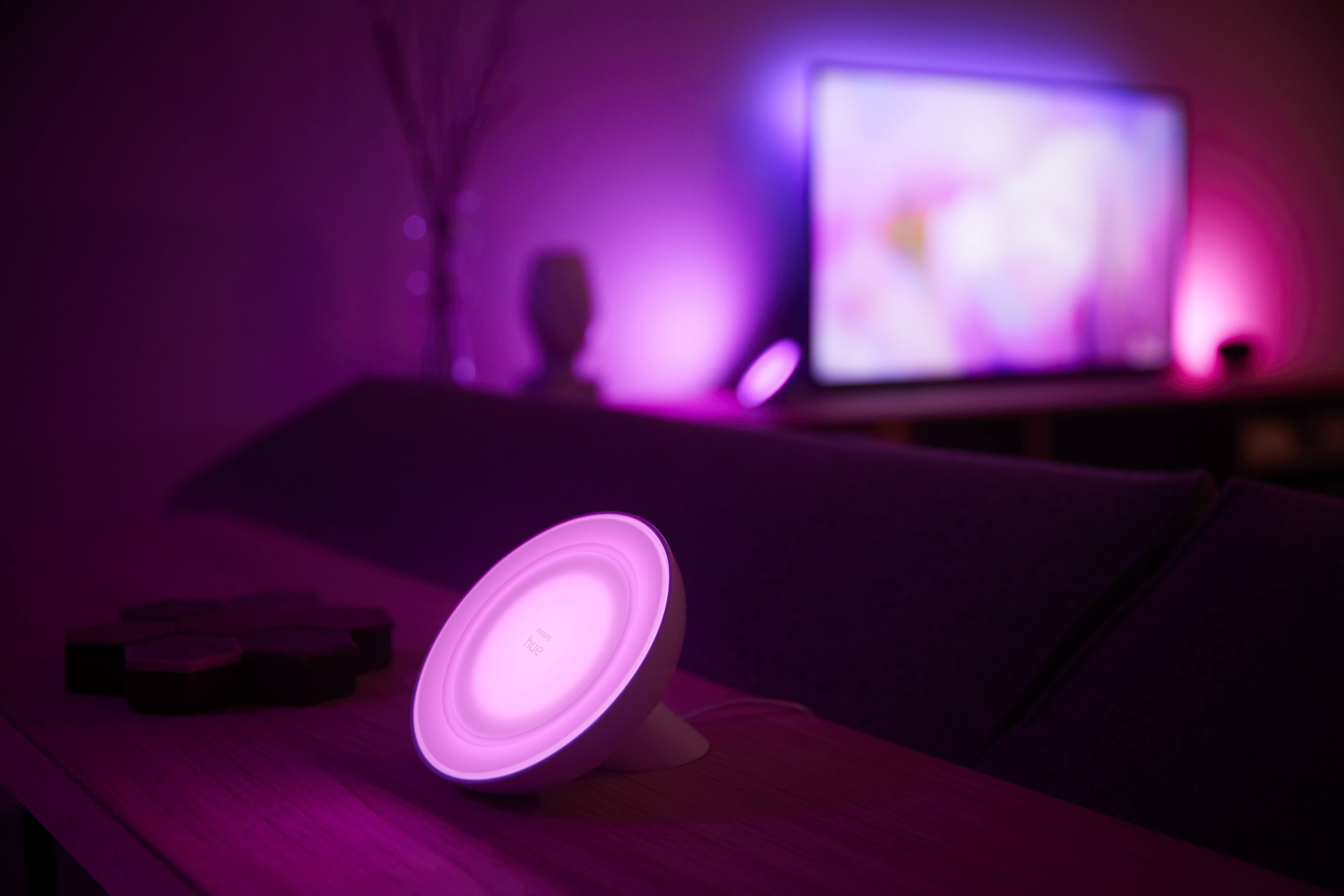 PHILIPS Hue Amb. Tischleuchte 50.000 & Bloom Col. White Weißschattierungen