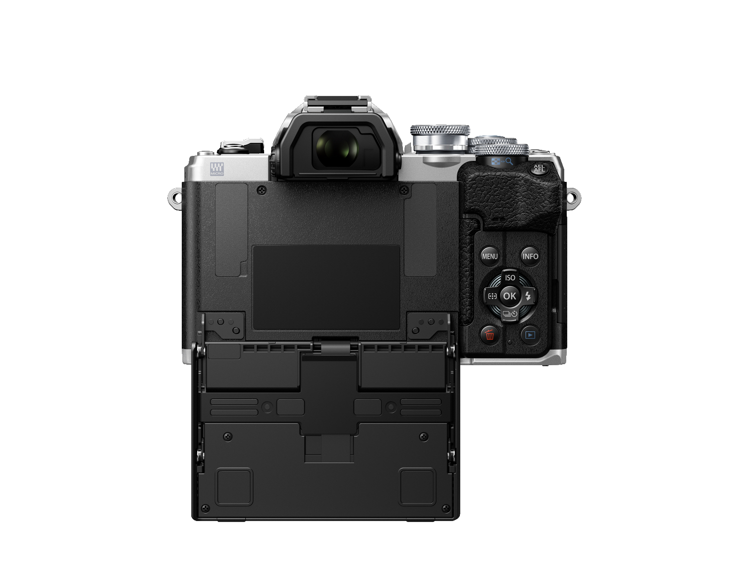 Olympus Kamera, Rückansicht, schwarzer und silberner Body, offene Batterietür, isoliert auf Weiß.