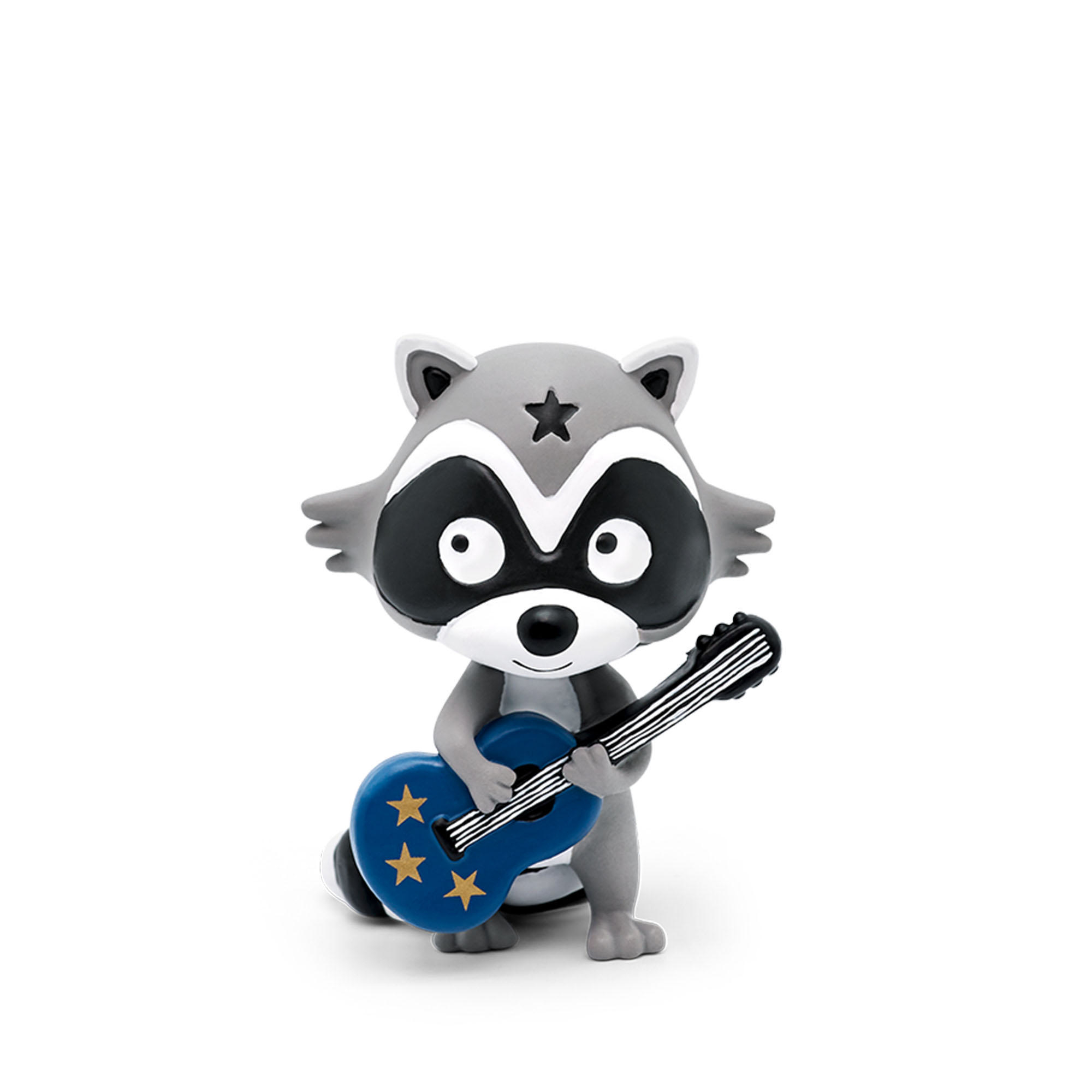 Ein Cartoon-Waschbär spielt eine blaue Gitarre mit Sternaufklebern auf weißem Grund.