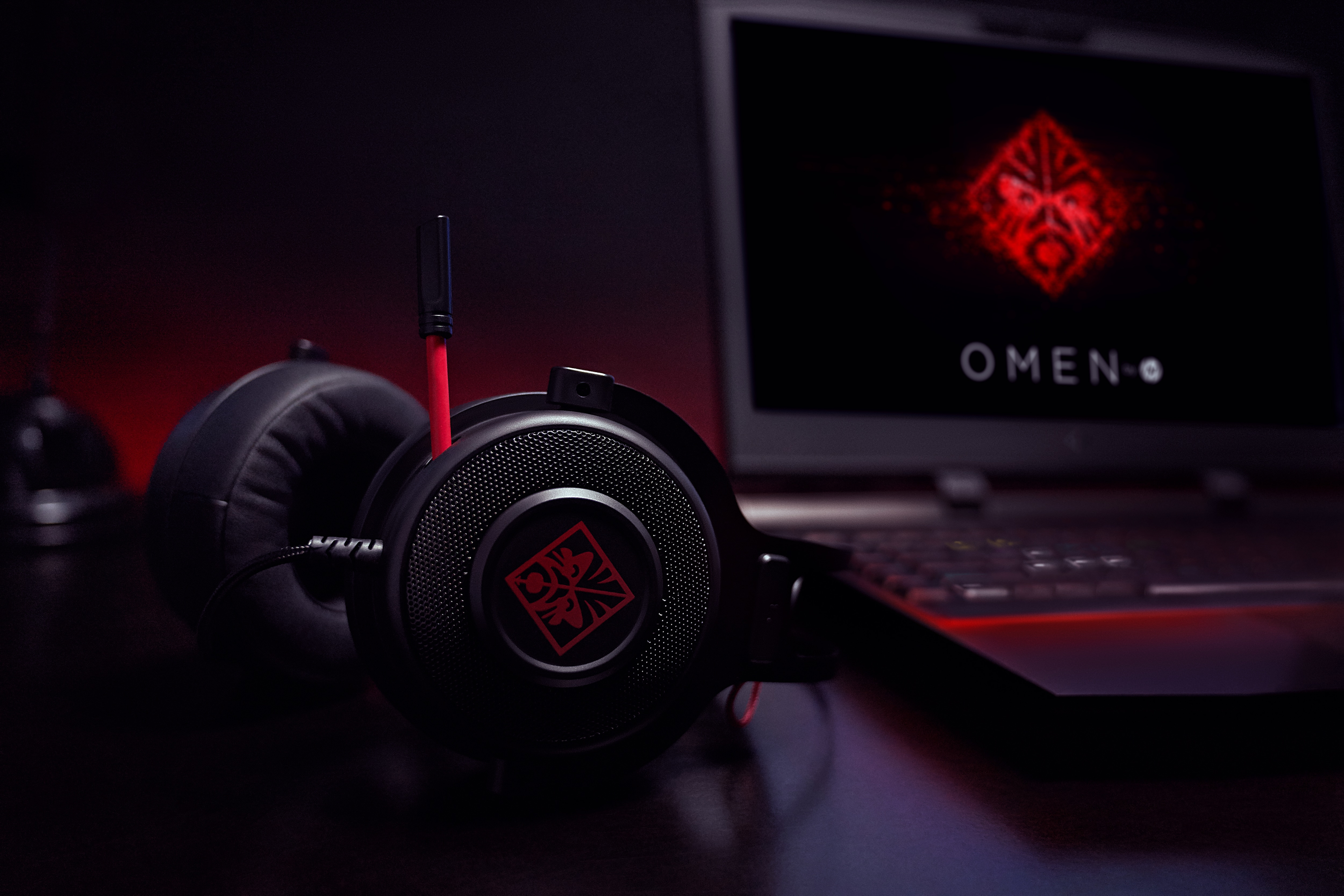 HP 2PJ71EA Omen X i7-7820HK 32GB 1TB+512 SSD Win10 Gaming Laptop Siyah