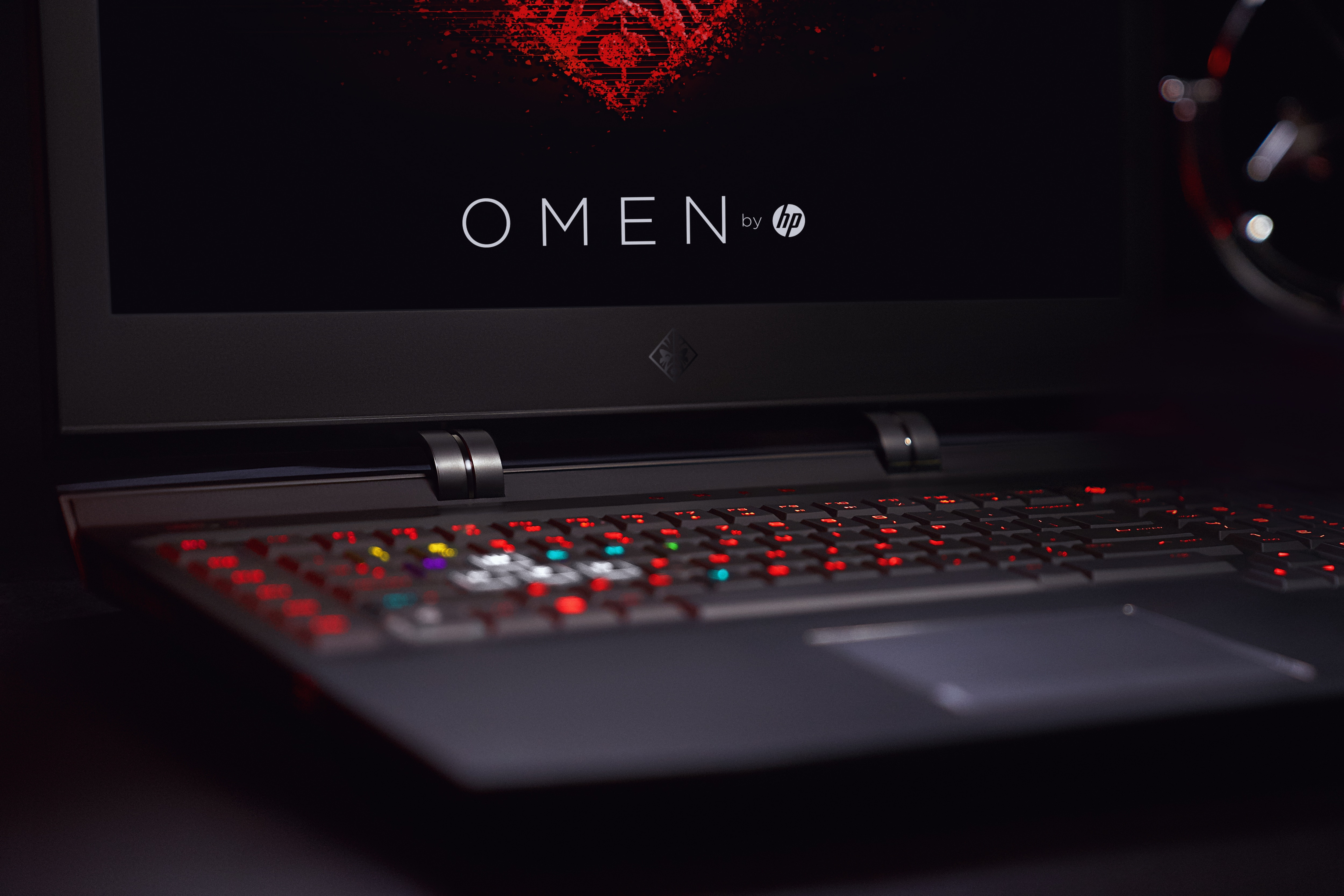 HP 2PJ71EA Omen X i7-7820HK 32GB 1TB+512 SSD Win10 Gaming Laptop Siyah