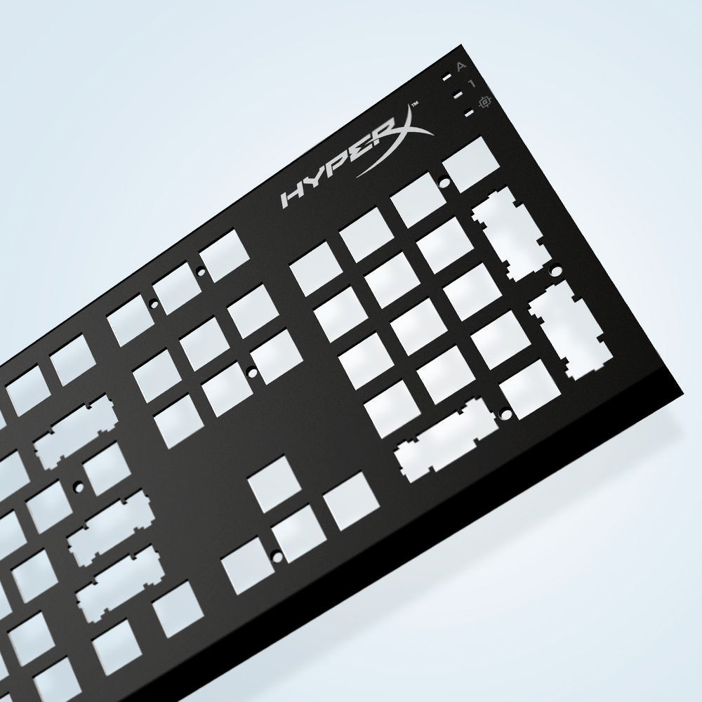 Schwarze Tastaturbasis mit Aussparungen für Tasten, geneigt, auf hellblauem Hintergrund.