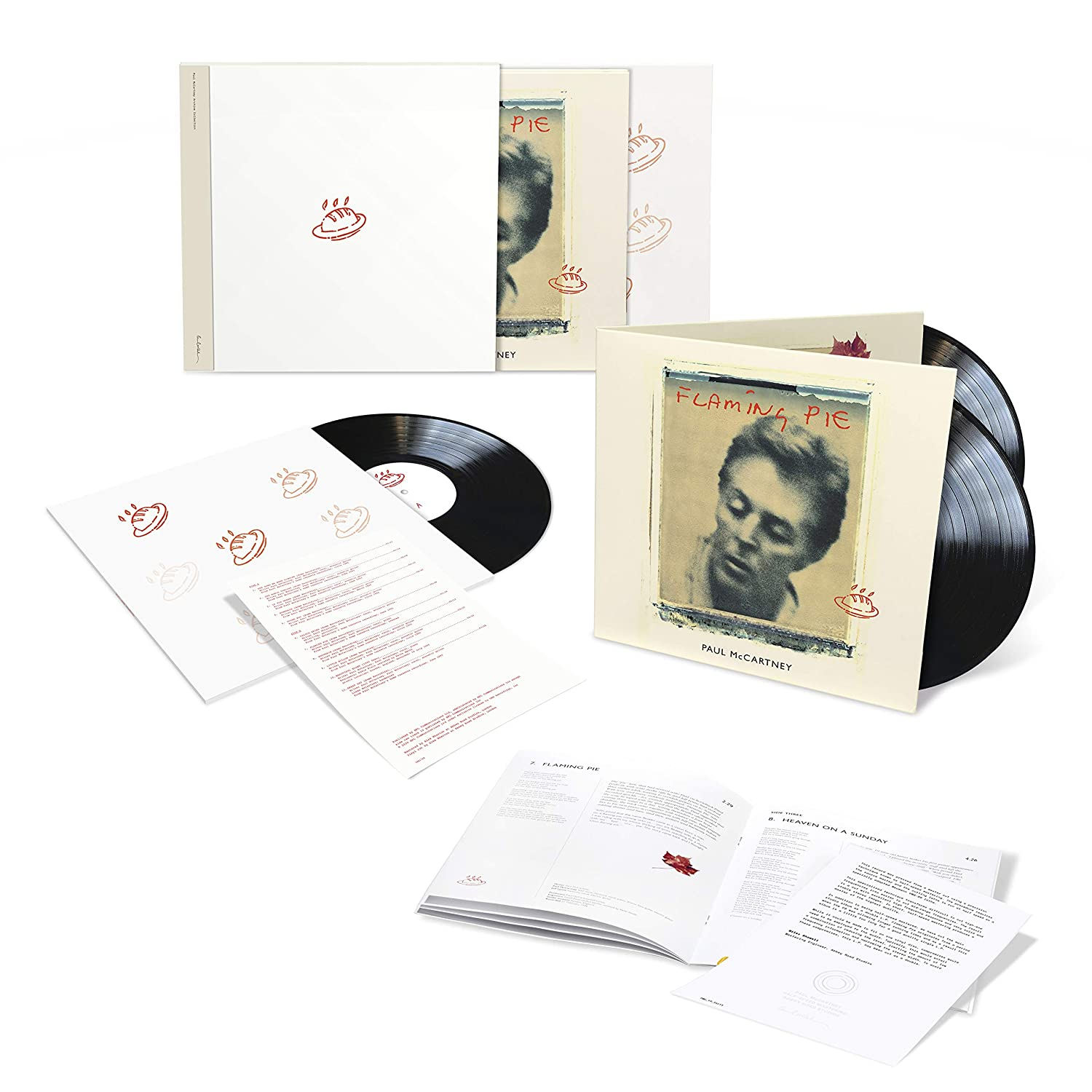 Paul McCartney Flaming Pie albumkészlete, tartalmazza az albumot, a dalszöveglapot és a füzetet.