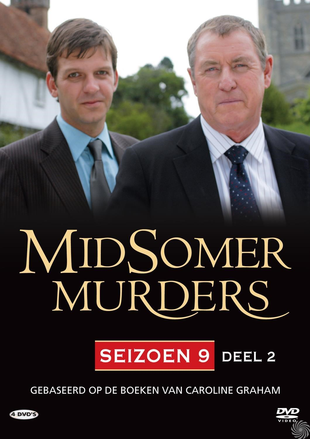 Twee mannen in pakken staan voor een poster van 'Midsomer Murders'. Tekst zegt 'Seizoen 9 Deel 2', gebaseerd op de boeken van Caroline Graham.