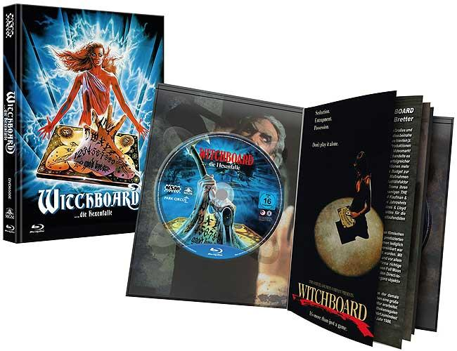 Witchboard Blu-ray DVD-Hülle. Cover mit Frau und Text. Geöffnet, um die Disc zu zeigen.