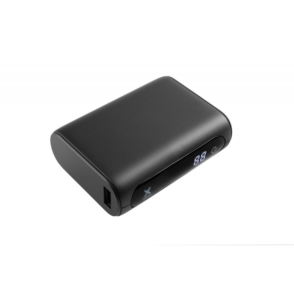 Schwarze Powerbank mit digitaler Anzeige, 88% Ladung.