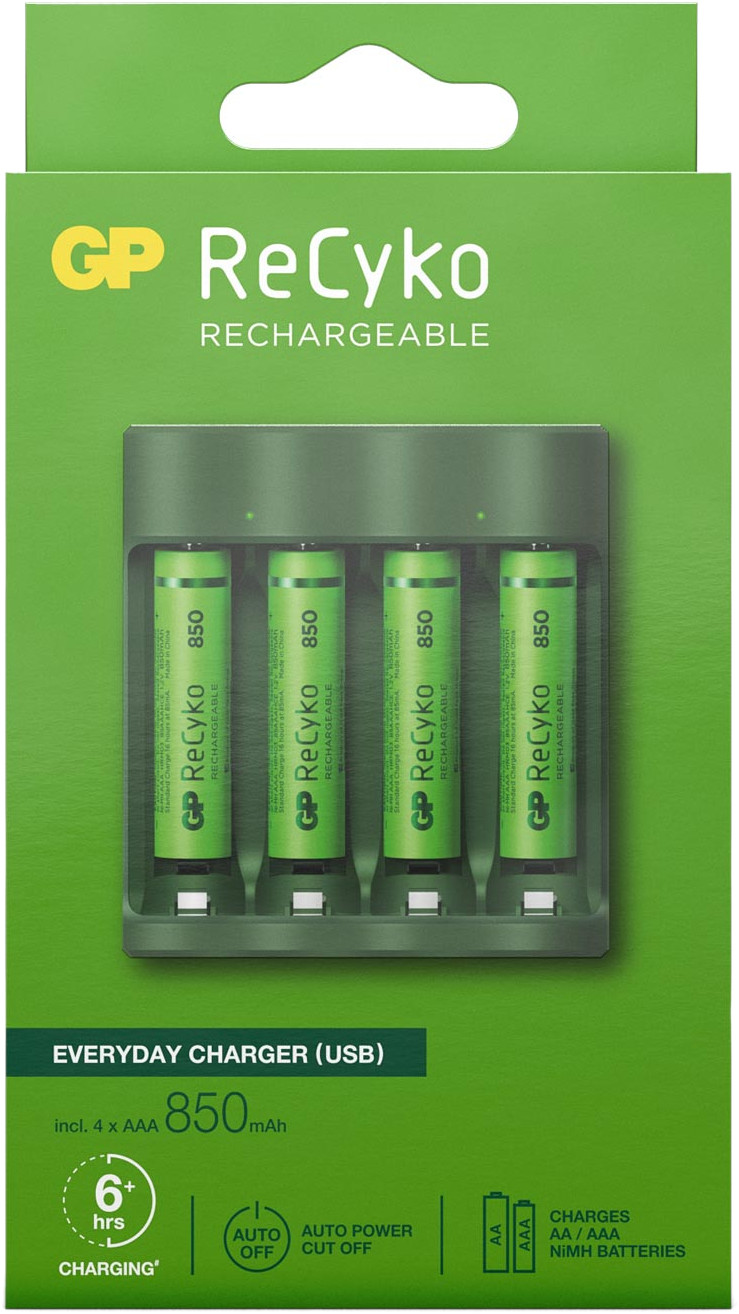 Een groen-witte verpakking met oplaadbare batterijen en een oplader voor AAA- en AA-batterijen.