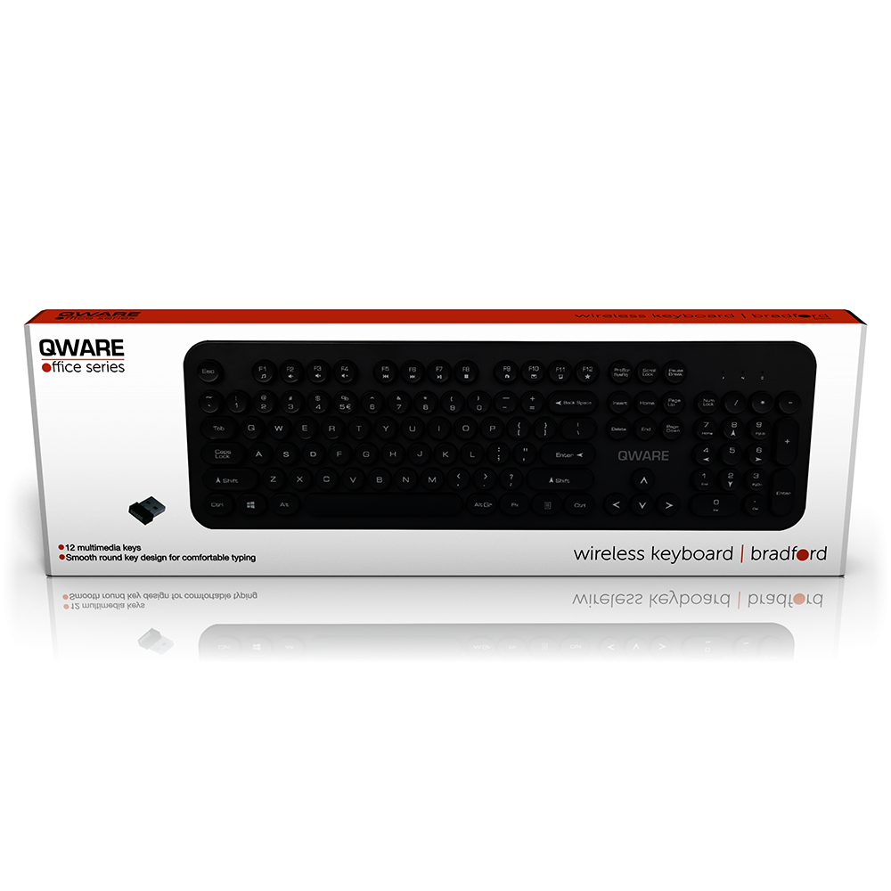 Zwart draadloos toetsenbord in een doos. De doos heeft het merk Qware en de lay-out van het toetsenbord.