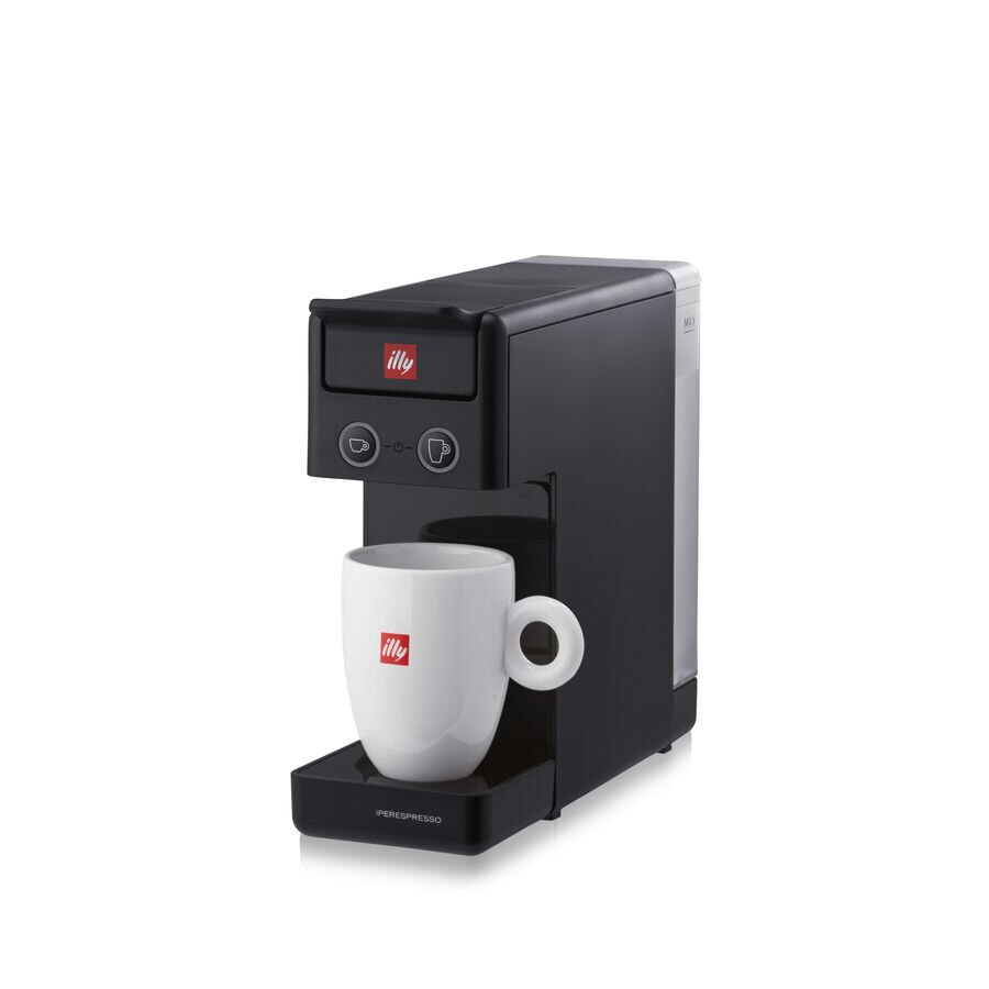Schwarz-weiße Illy Espressomaschine mit einer weißen Tasse.