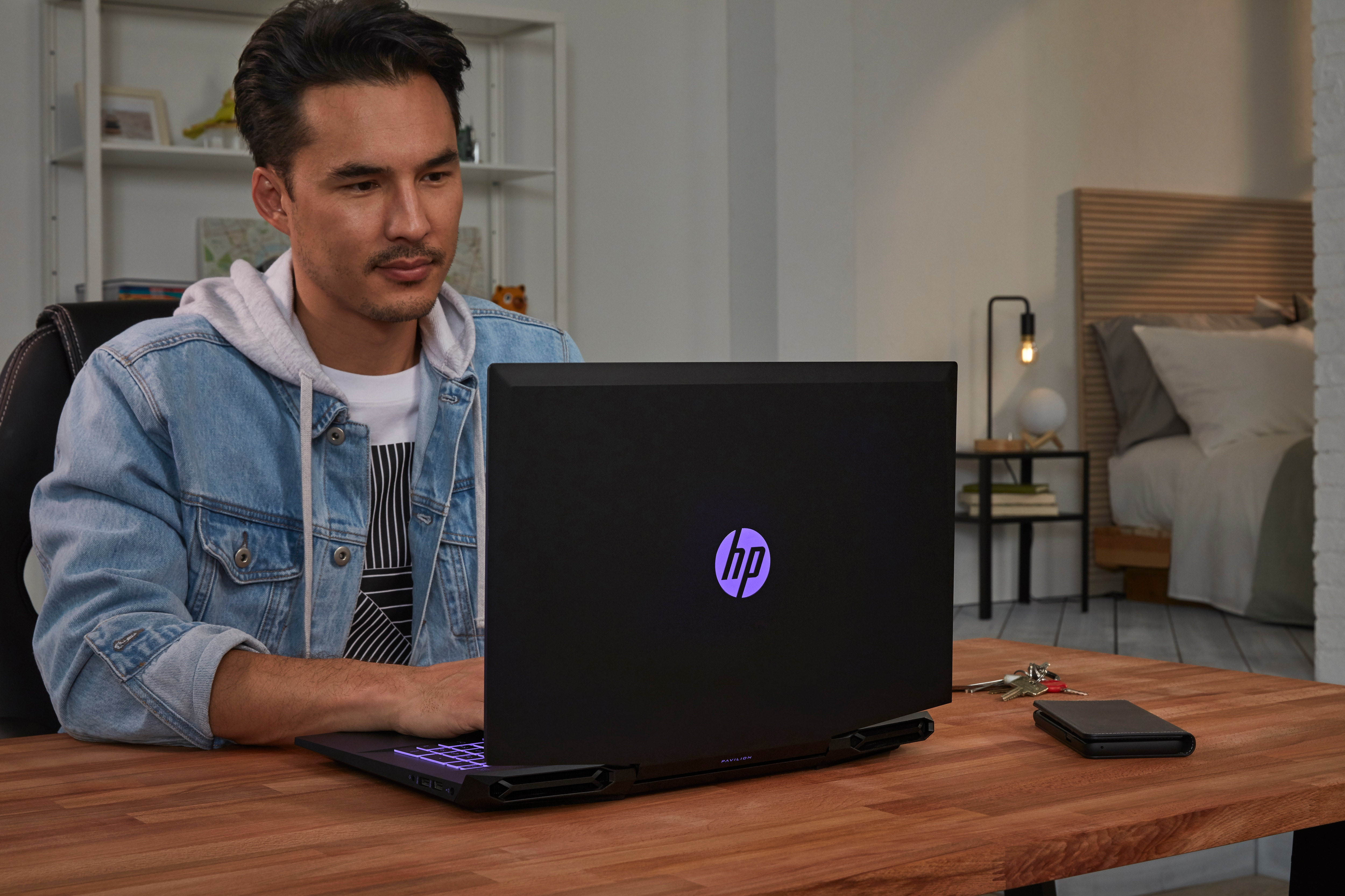 HP Pavilion 17-cd0310ng - 17,3 Zoll - Intel® Core™ i5 i5-9300H - 8 GB - 512 GB - NVIDIA GeForce® GTX 1650 - Windows 10 Home (64 Bit)