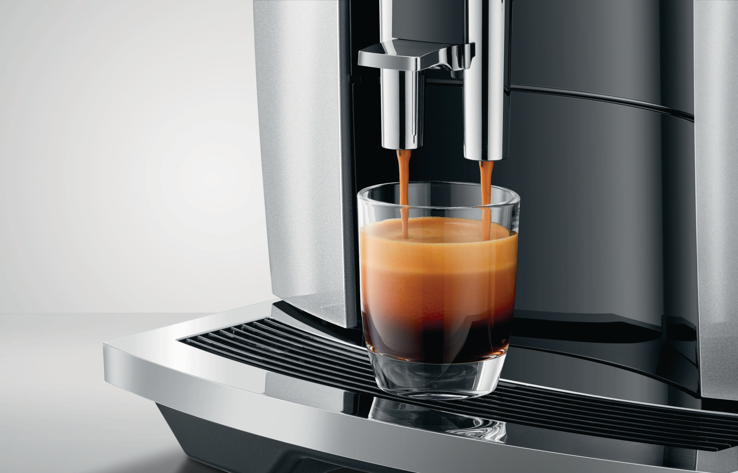 JURA E8 (EB) Kaffeevollautomat Moonlight Silver