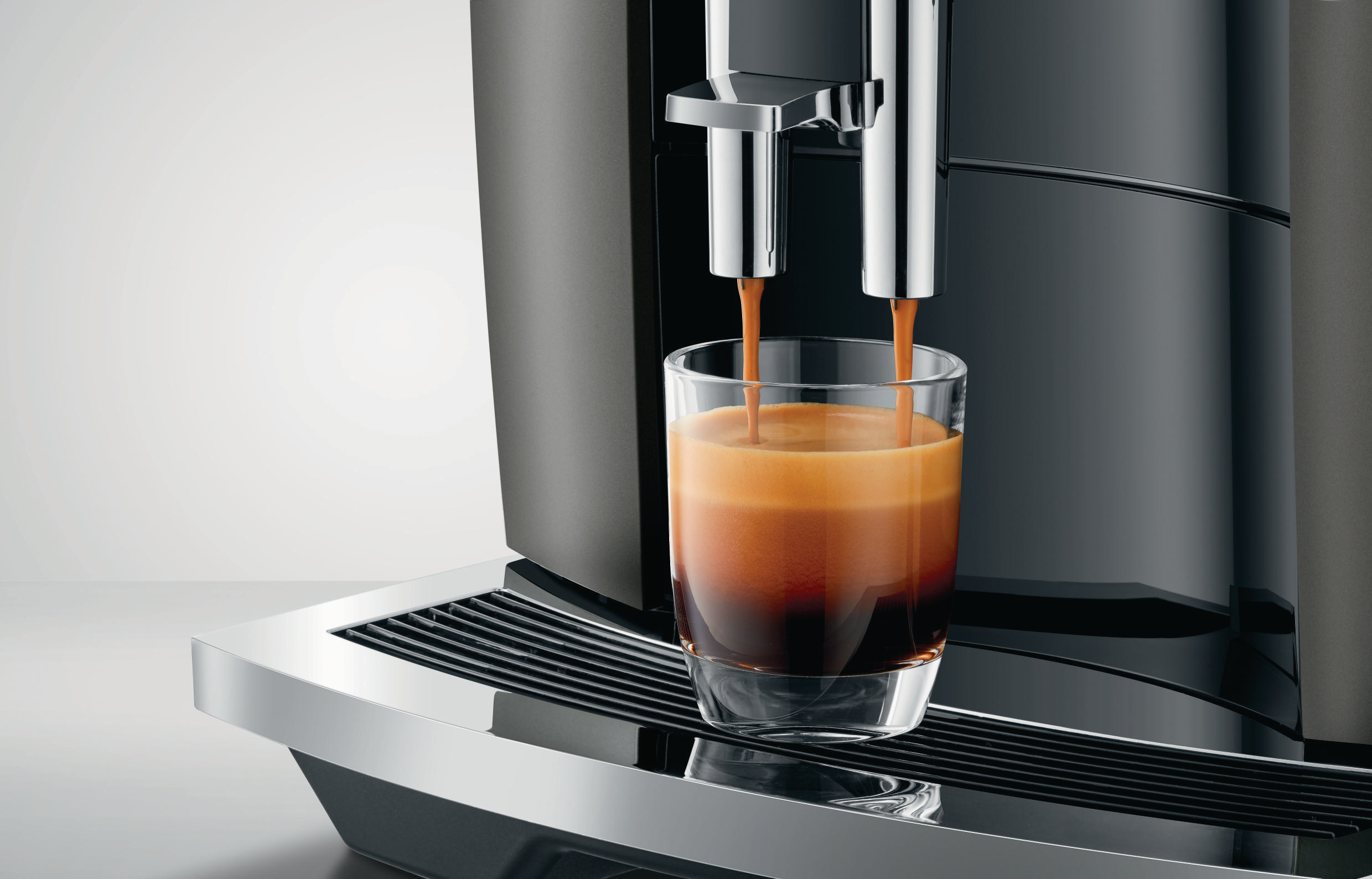 JURA E8 (EB) Kaffeevollautomat Dark Inox