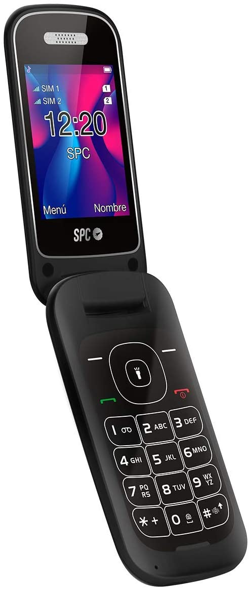 Teléfono plegable negro, abierto, mostrando la hora y el logo SPC.
