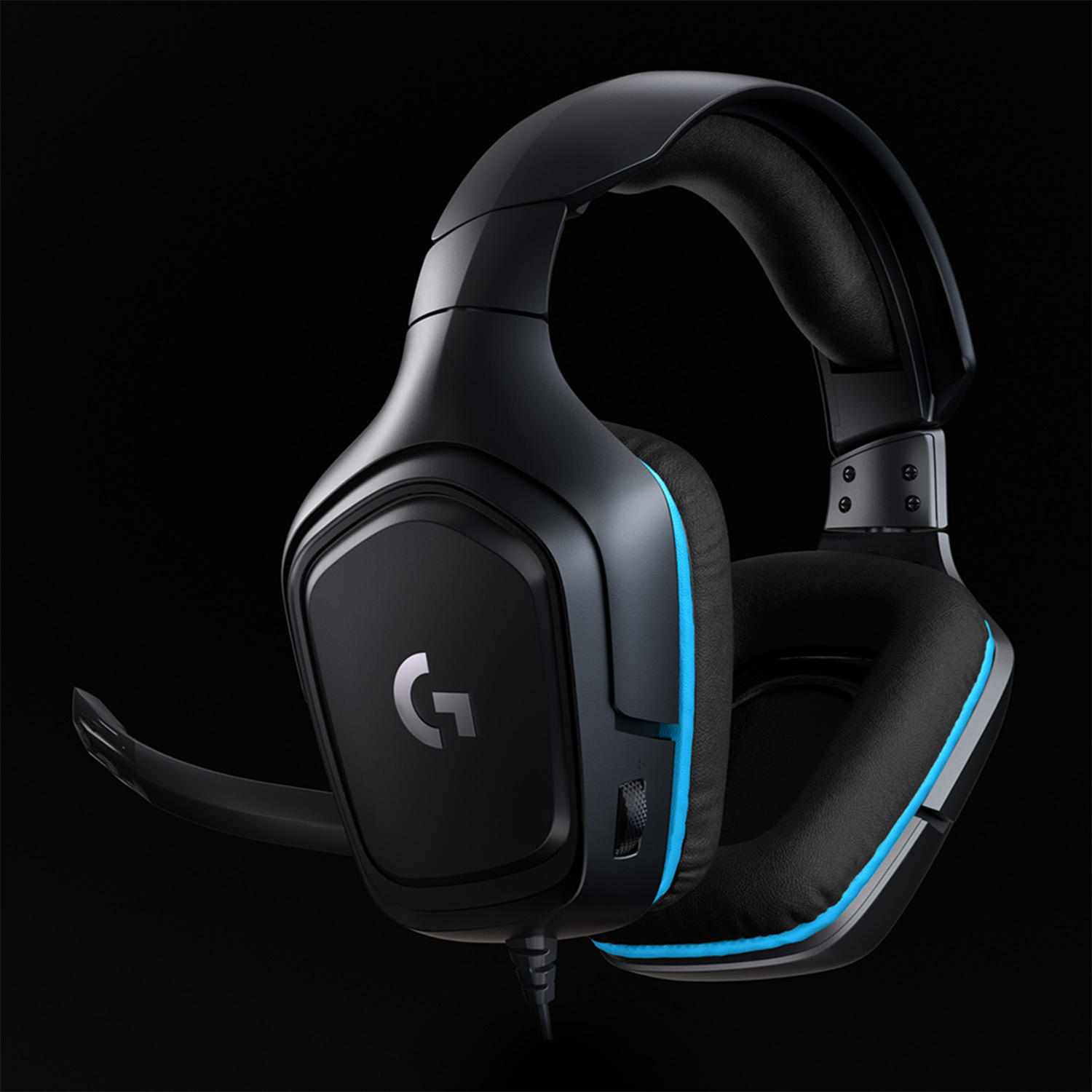 Schwarz-blaues Gaming-Headset mit Mikrofon, schwarzer Hintergrund.