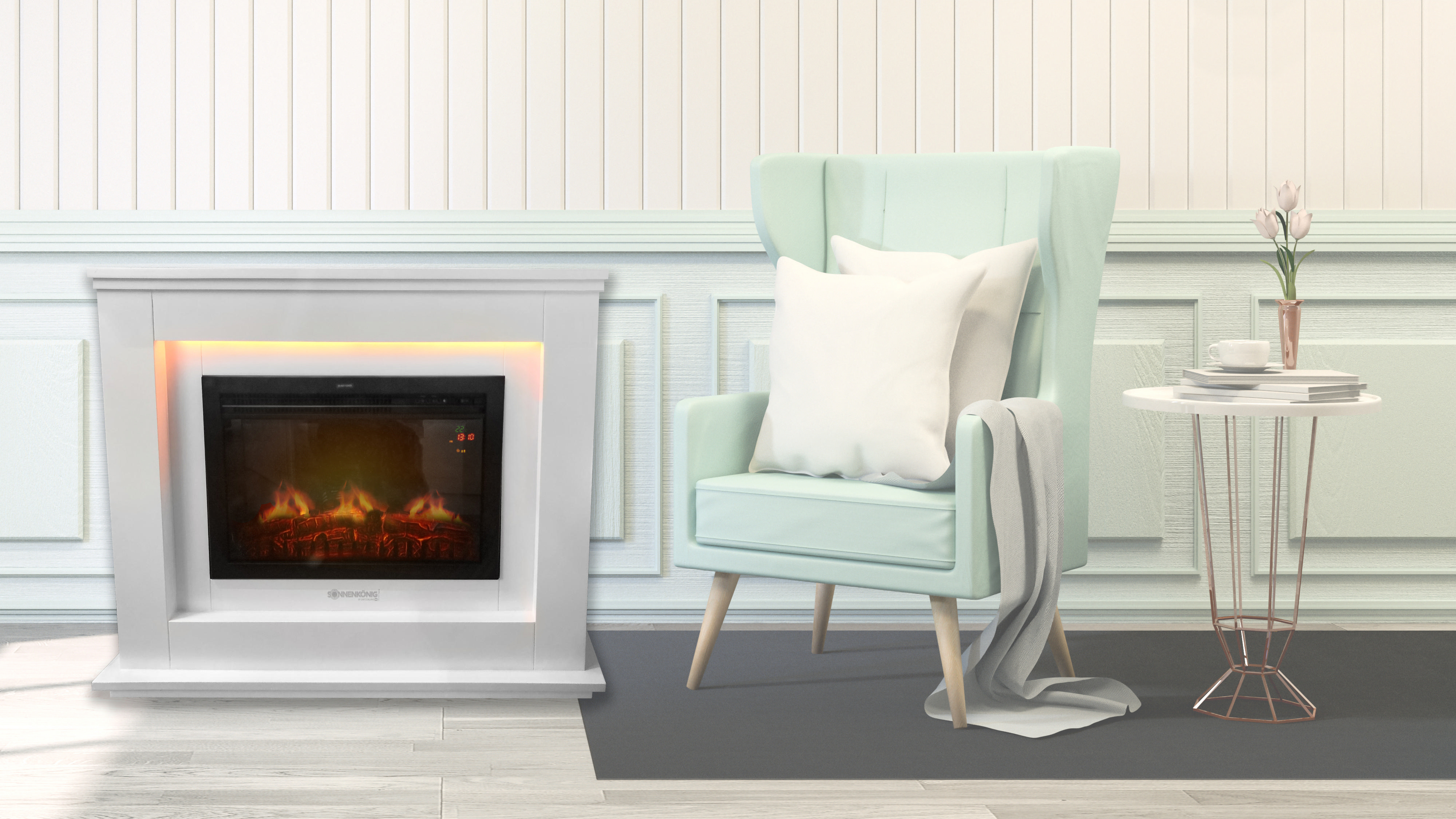 Ein weißer Kamin mit Flammeneffekt, ein Sessel, ein Beistelltisch mit Blumen und ein Teppich.