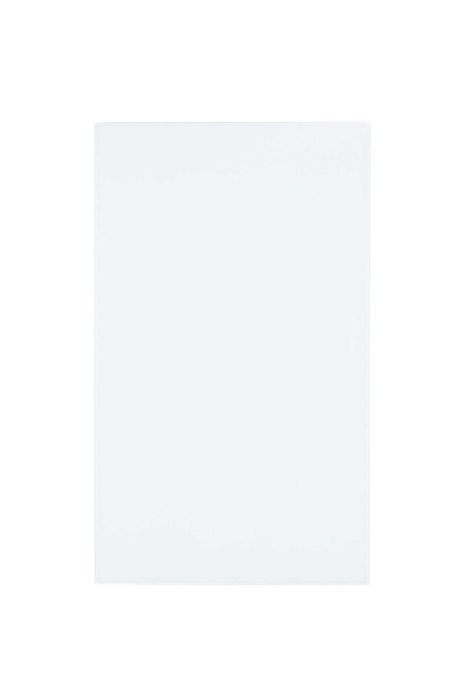 Einfaches weißes Rechteck auf weißem Hintergrund.