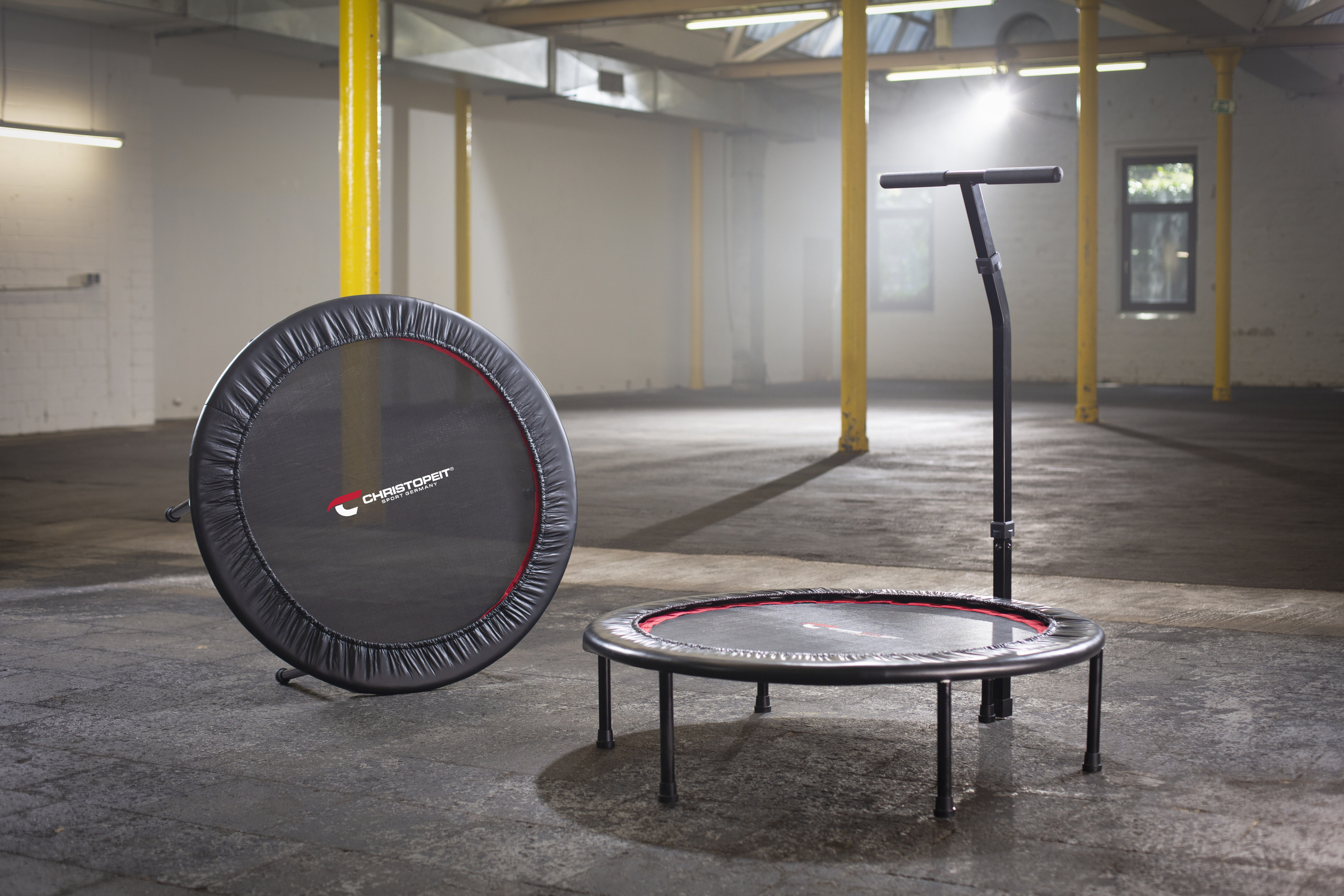 CHRISTOPEIT T 400 Trampolin, Schwarz/Rot