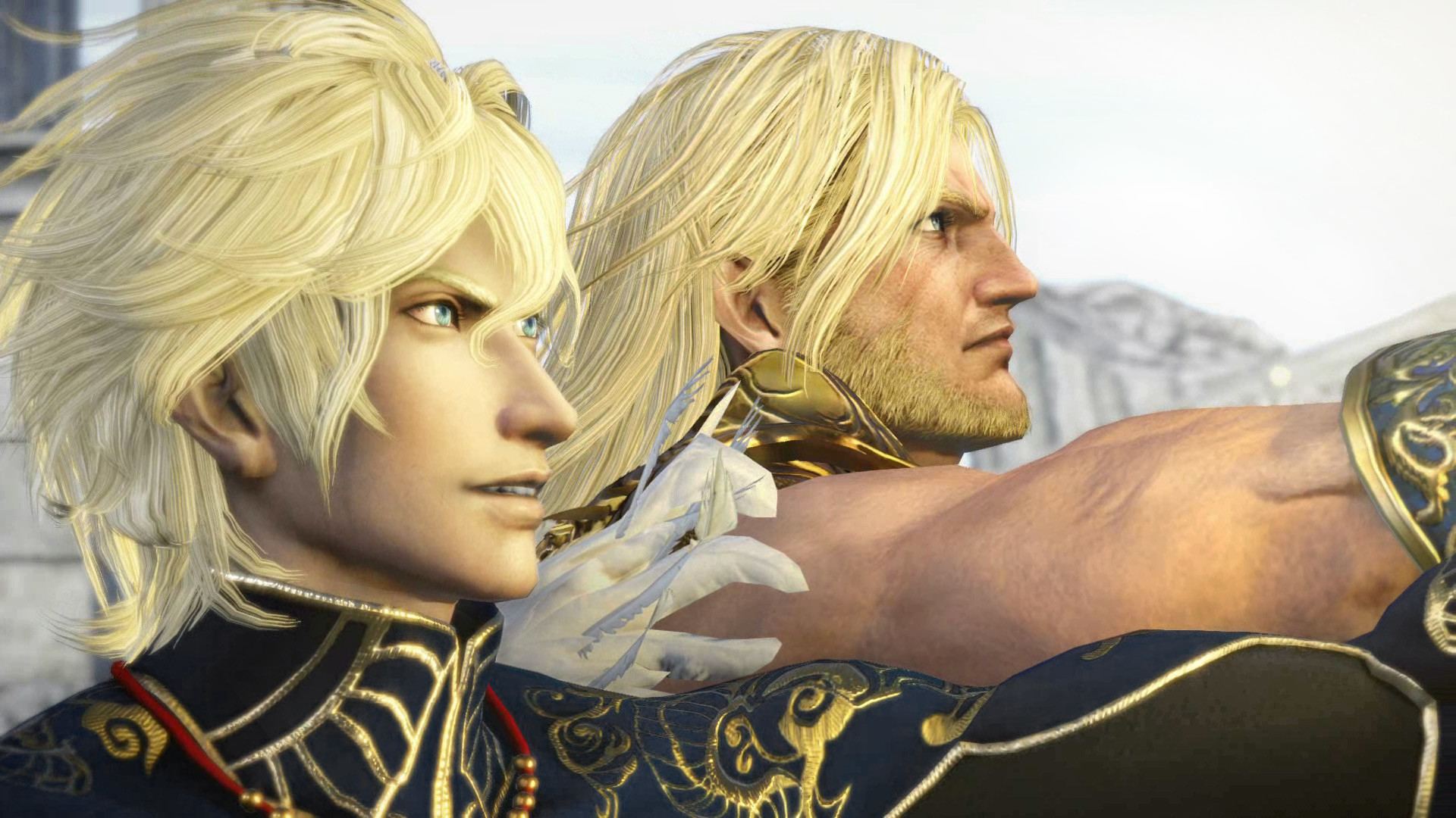 Deux hommes aux cheveux blonds regardant sur le côté. L'un porte une tenue ornée d'or.
