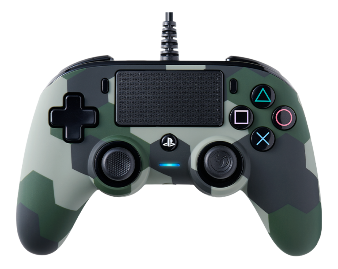 Controller PlayStation con motivo mimetico, connessione cablata e pulsanti.