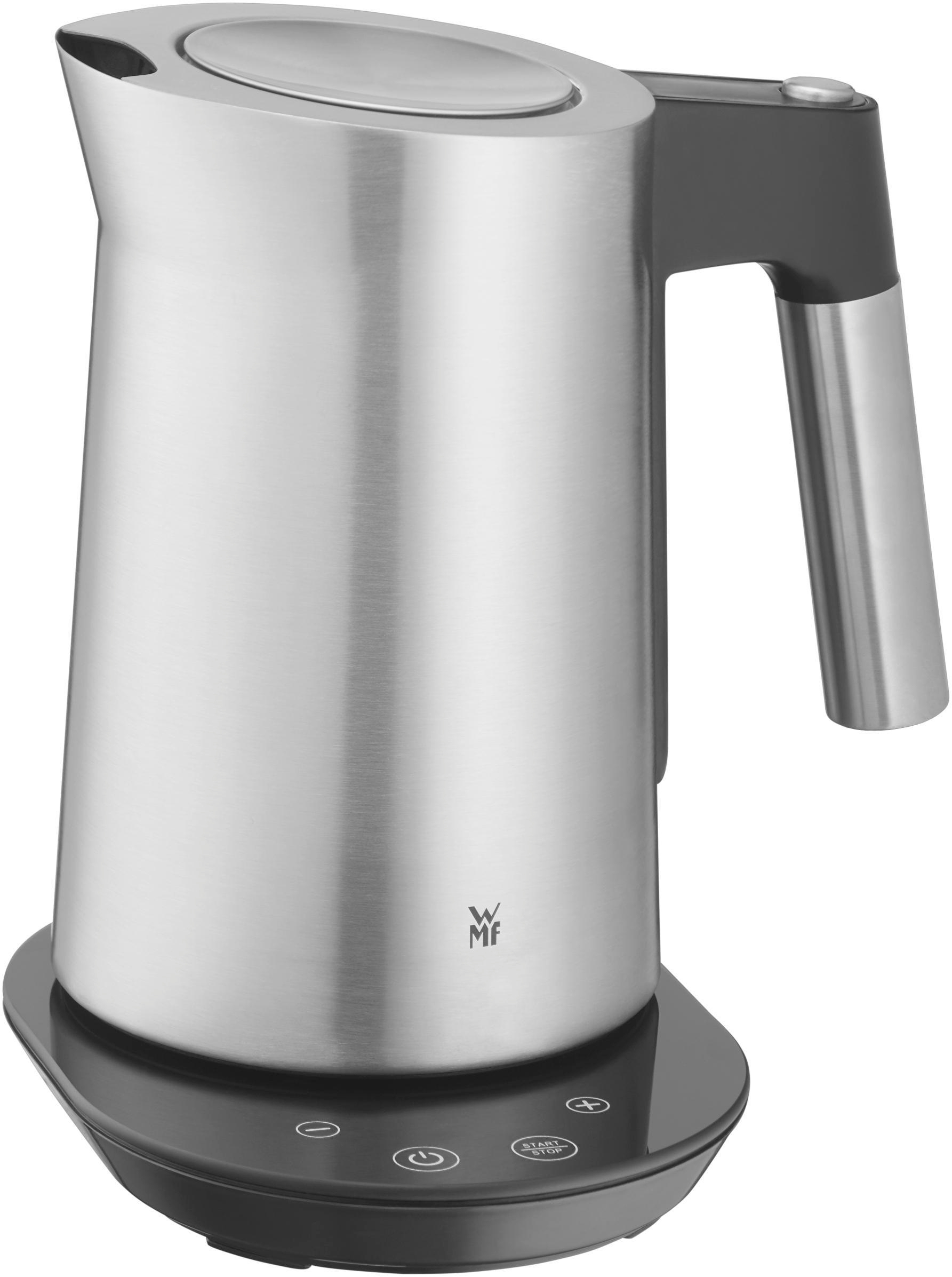 Silber-schwarzer WMF-Wasserkocher auf schwarzem Sockel. Er hat einen Griff und Knöpfe.
