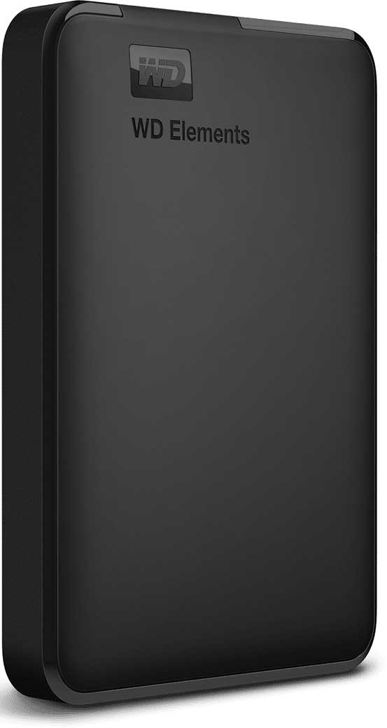Un disque dur externe WD Elements noir, en angle, sur fond blanc.