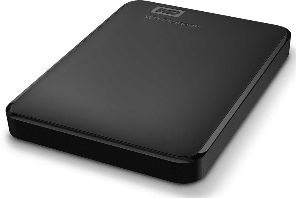 Disque dur externe noir avec l'étiquette 'WD Elements', sur fond blanc.