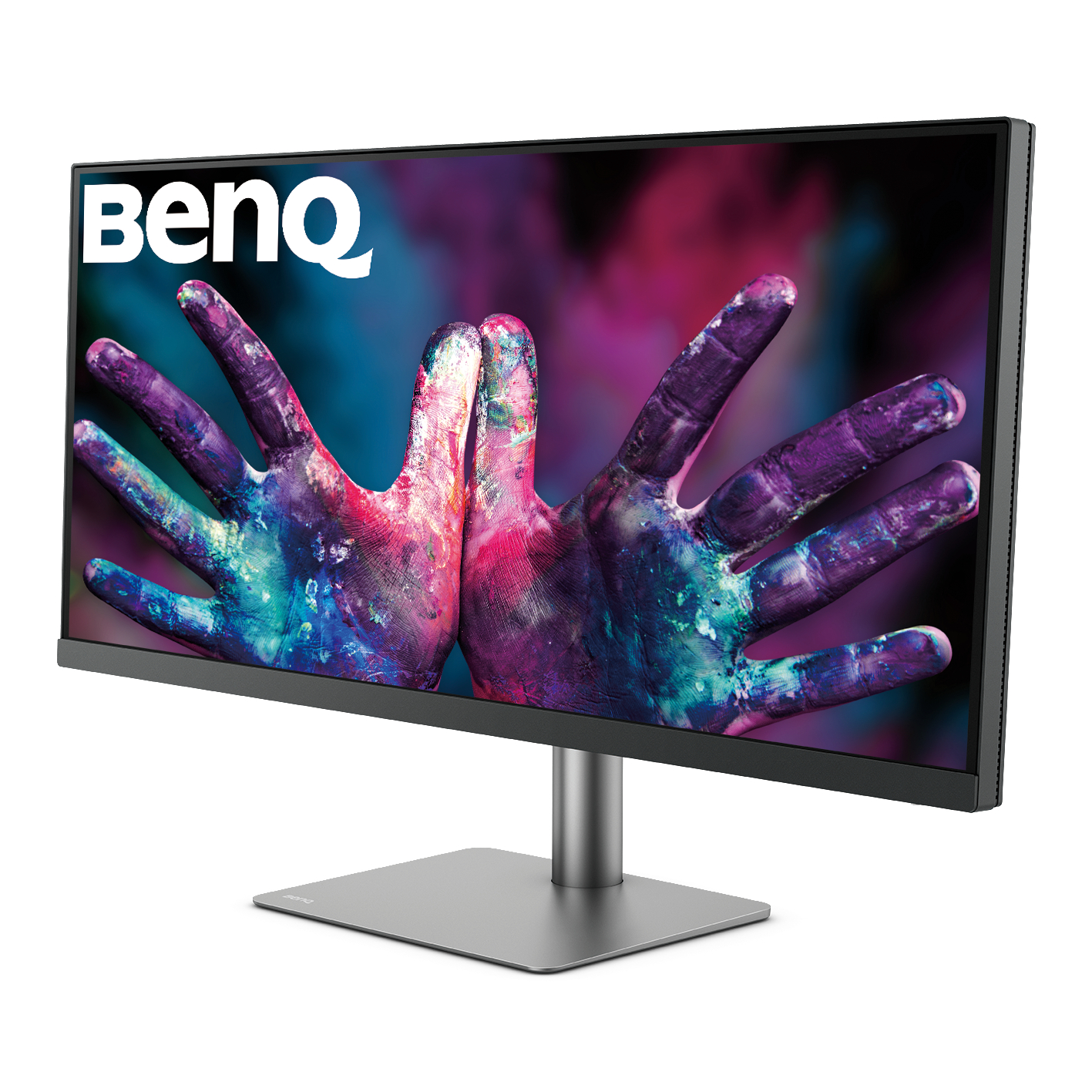 Ein BenQ-Computermonitor mit silbernem Ständer. Der Bildschirm zeigt mit Farbe bedeckte Hände. Weißer Hintergrund.