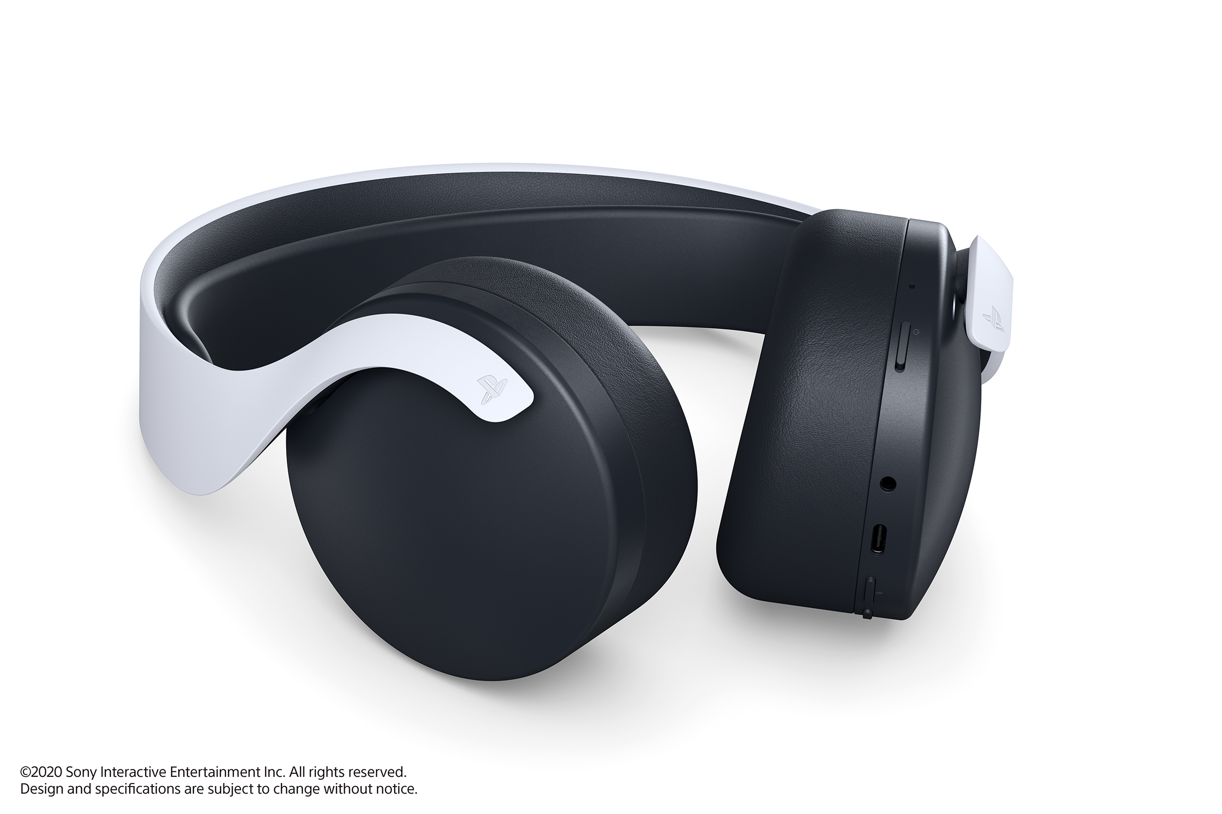 Schwarzes und weißes PlayStation 5 Headset auf weißem Hintergrund. Das Design ist modern.