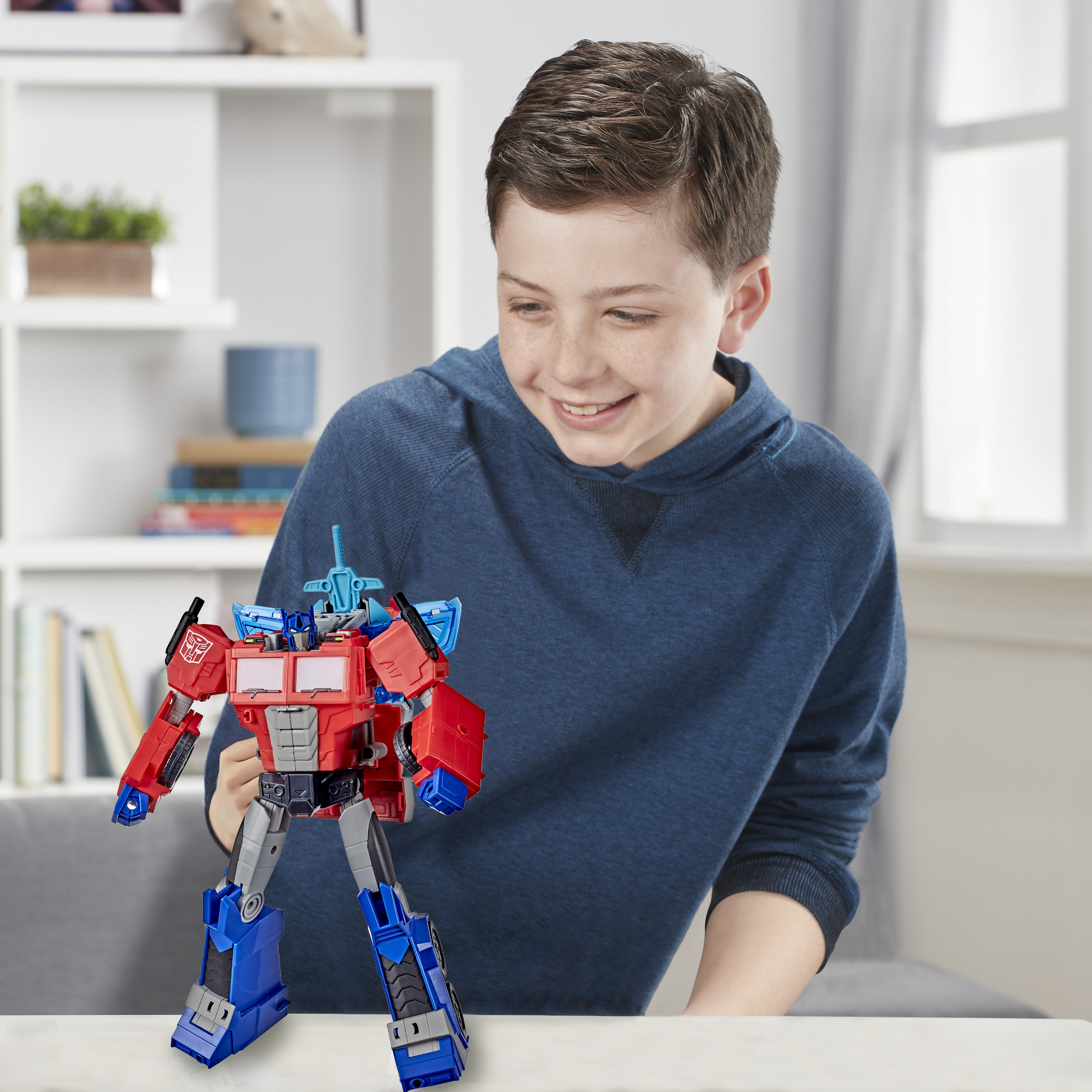 HASBRO Transformers Bumblebee Cyberverse Adventures Officer-Klasse Optimus Prime Actionfigur Blau/Rot